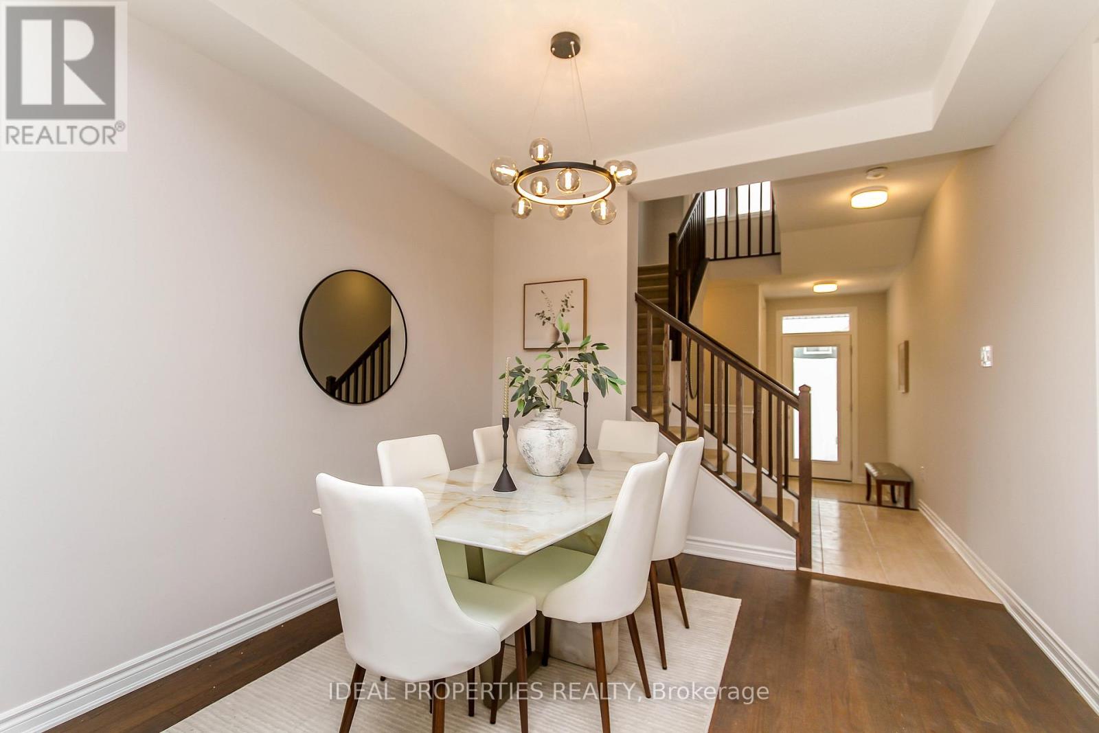 703 Derreen Avenue, Ottawa, Ontario  K2S 2Z2 - Photo 11 - X12784204