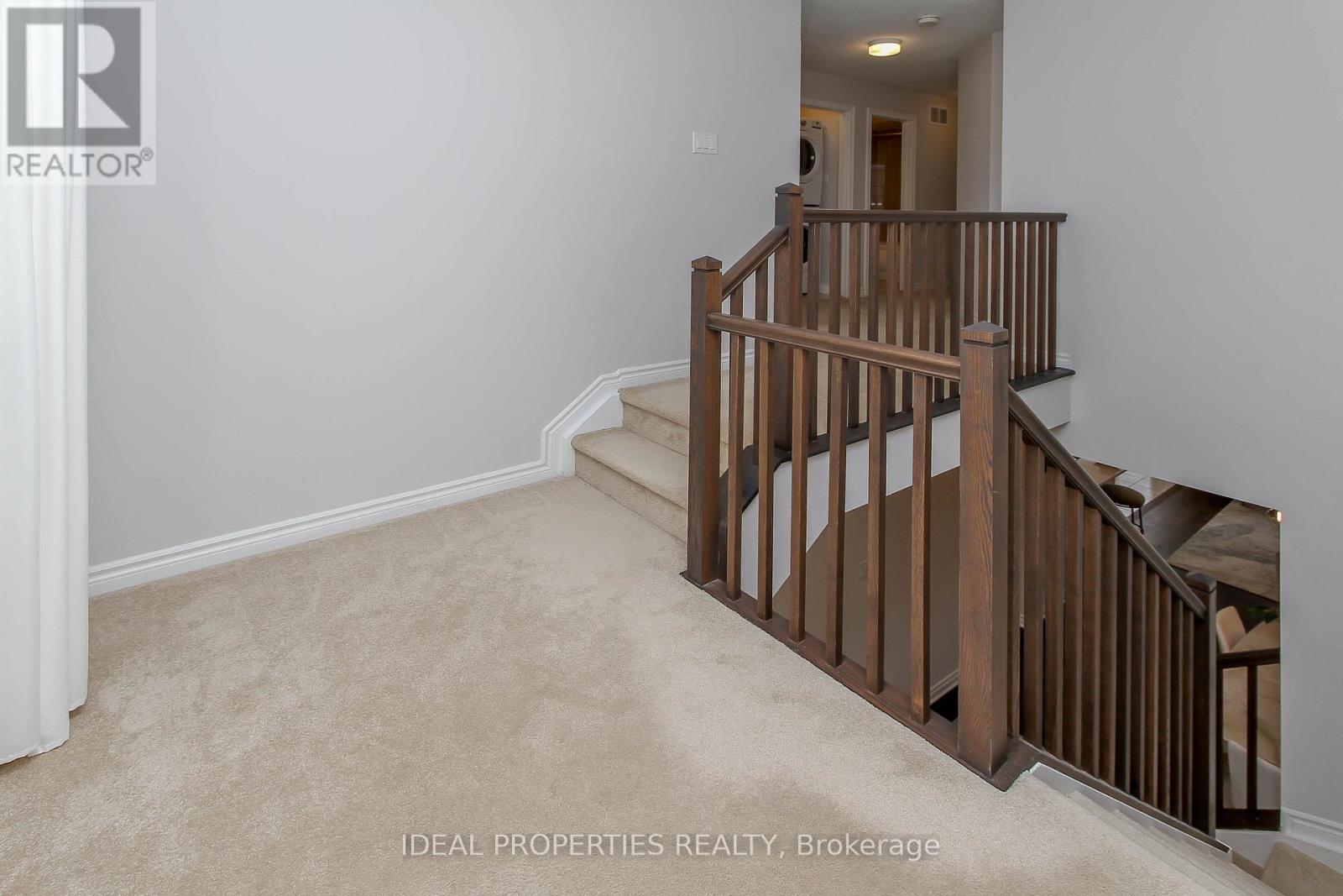 703 Derreen Avenue, Ottawa, Ontario  K2S 2Z2 - Photo 24 - X12784204