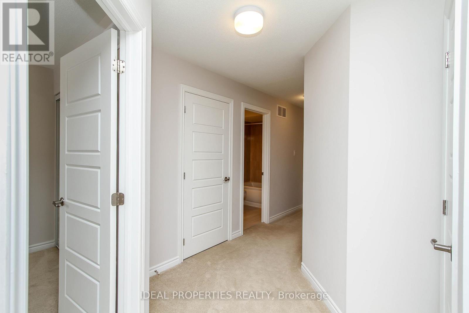 703 Derreen Avenue, Ottawa, Ontario  K2S 2Z2 - Photo 27 - X12784204