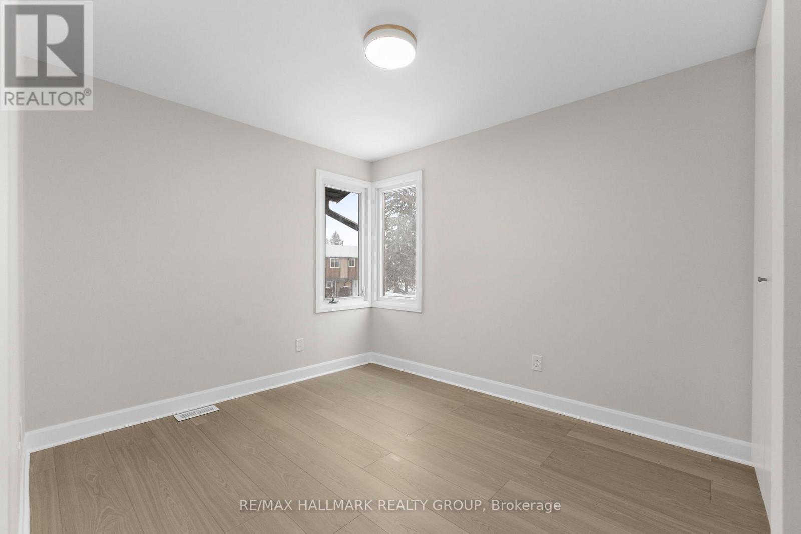 1414 Ridgebrook Drive, Ottawa, Ontario  K1B 4T2 - Photo 20 - X12784258