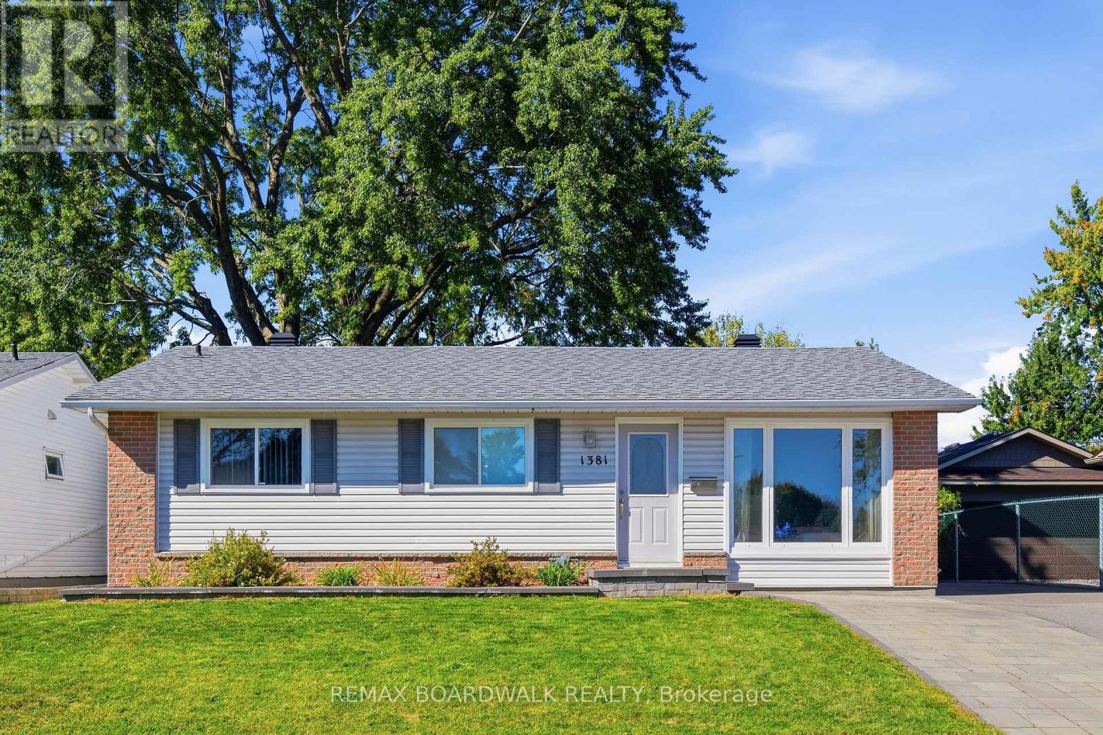 1381 Matheson Road, Ottawa, Ontario  K1J 8B5 - Photo 1 - X12784344