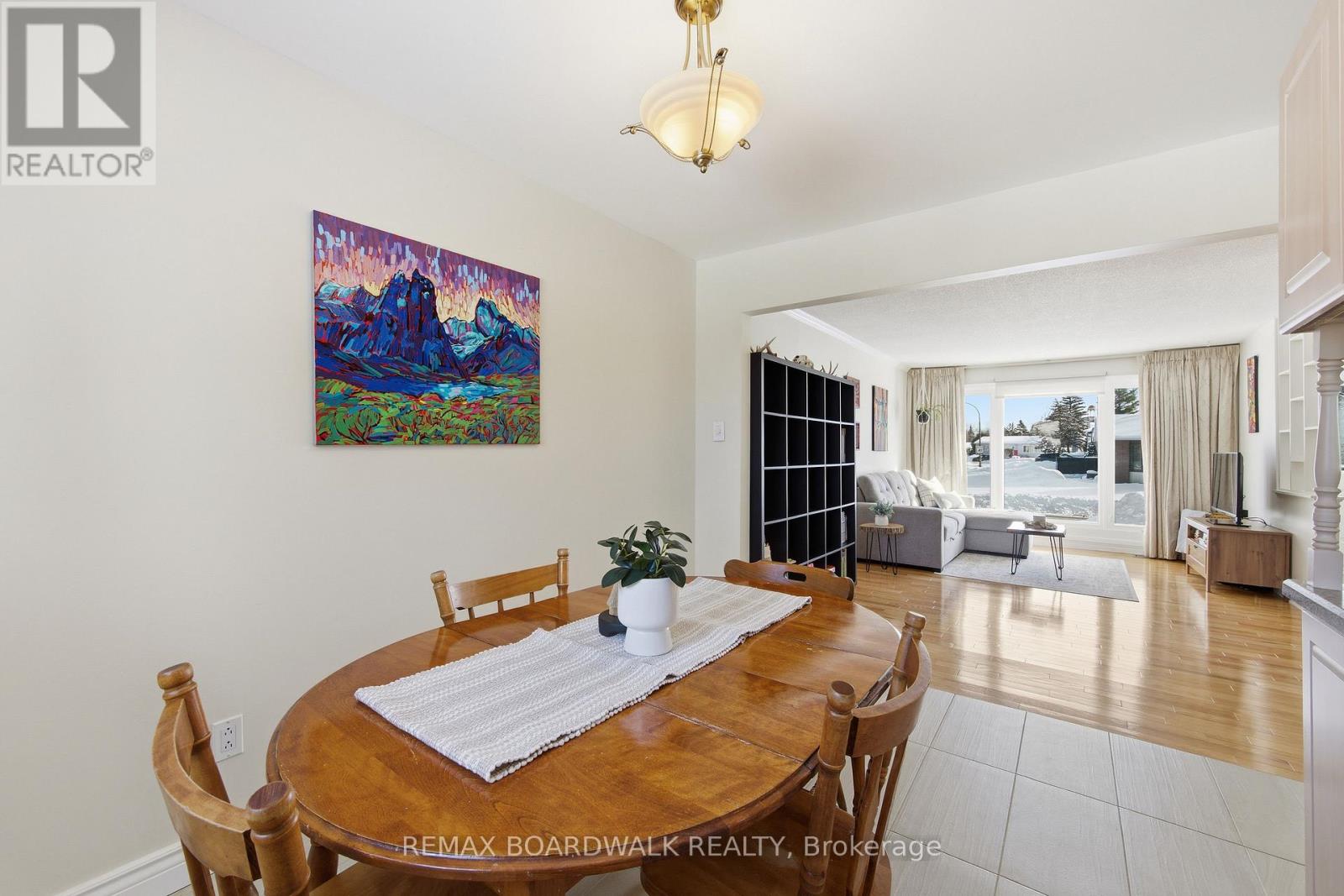 1381 Matheson Road, Ottawa, Ontario  K1J 8B5 - Photo 13 - X12784344