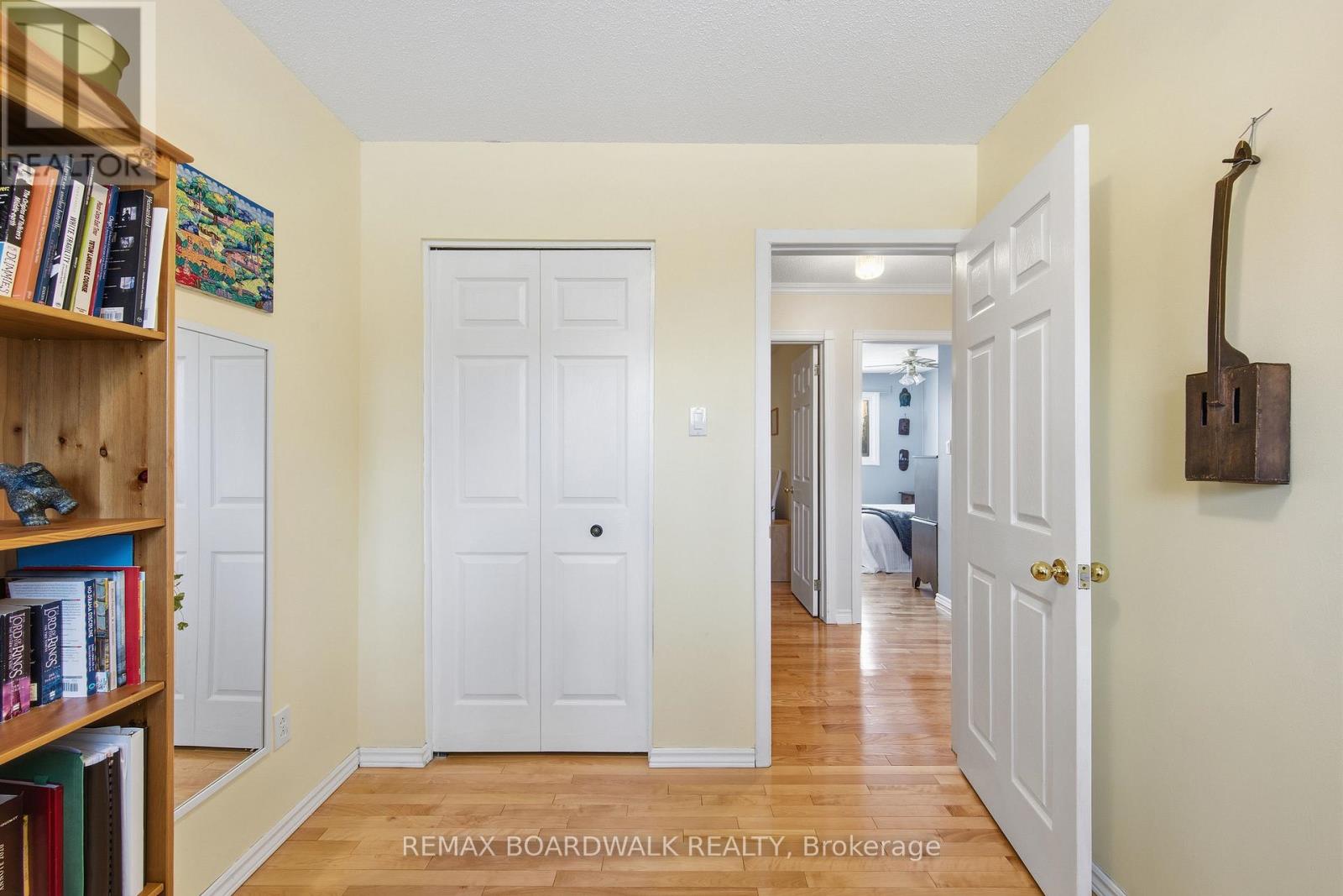 1381 Matheson Road, Ottawa, Ontario  K1J 8B5 - Photo 24 - X12784344