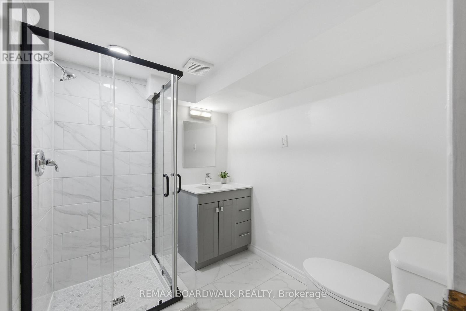 1381 Matheson Road, Ottawa, Ontario  K1J 8B5 - Photo 34 - X12784344