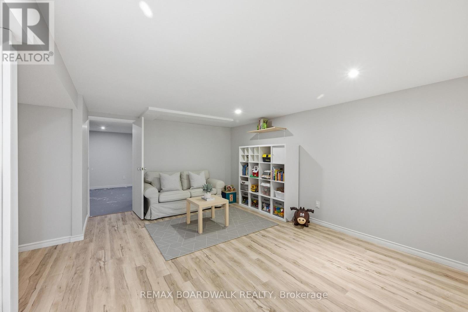 1381 Matheson Road, Ottawa, Ontario  K1J 8B5 - Photo 38 - X12784344