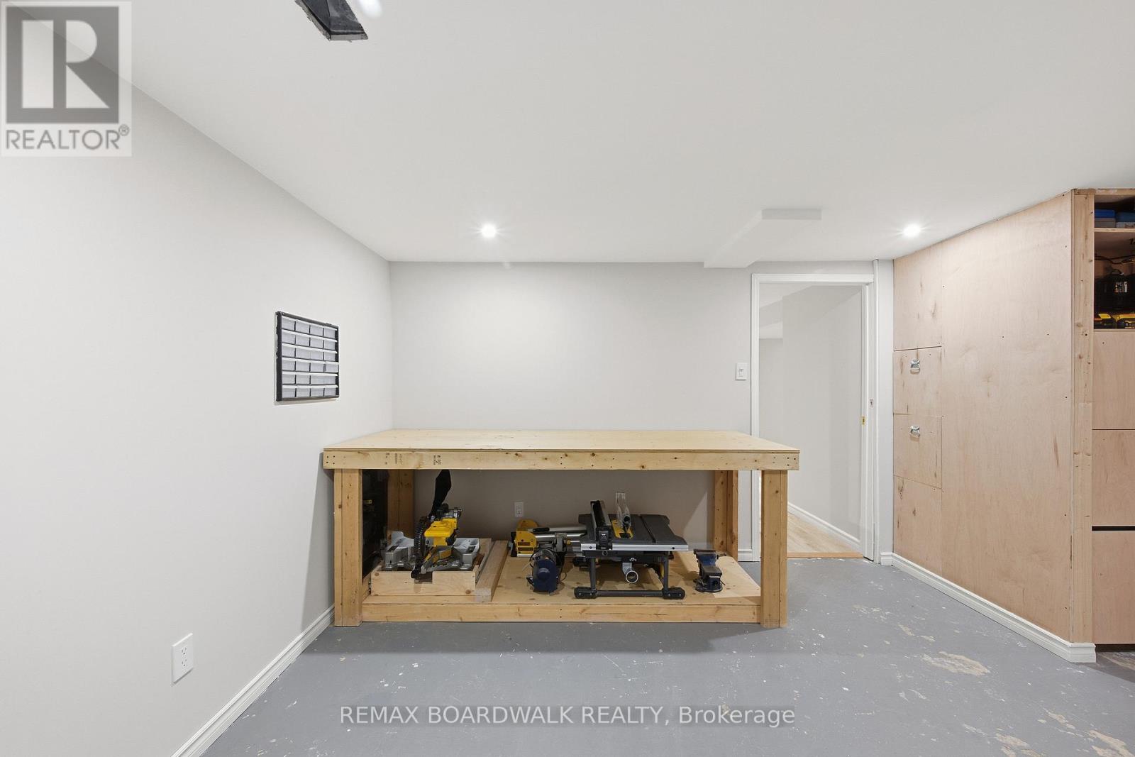 1381 Matheson Road, Ottawa, Ontario  K1J 8B5 - Photo 40 - X12784344