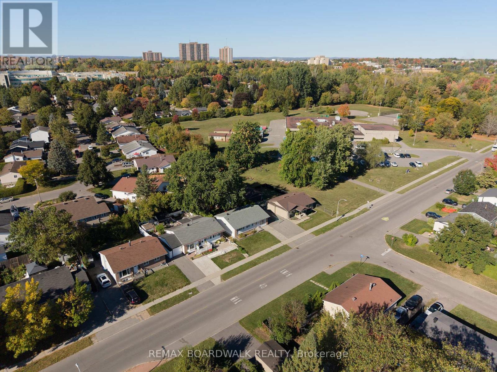 1381 Matheson Road, Ottawa, Ontario  K1J 8B5 - Photo 48 - X12784344