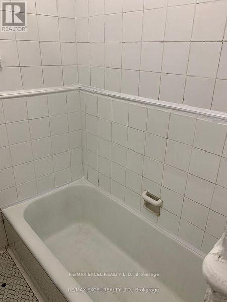 10 - 1 Elmgrove Avenue, Toronto, Ontario  M6K 2H9 - Photo 17 - W12782748