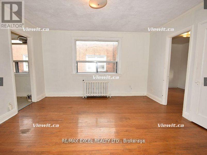 10 - 1 Elmgrove Avenue, Toronto, Ontario  M6K 2H9 - Photo 6 - W12782748