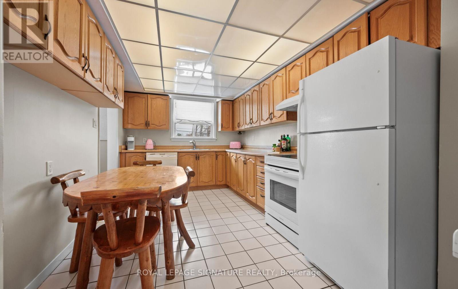 281 Jeffcoat Drive, Toronto, Ontario  M9W 3E4 - Photo 10 - W12783984