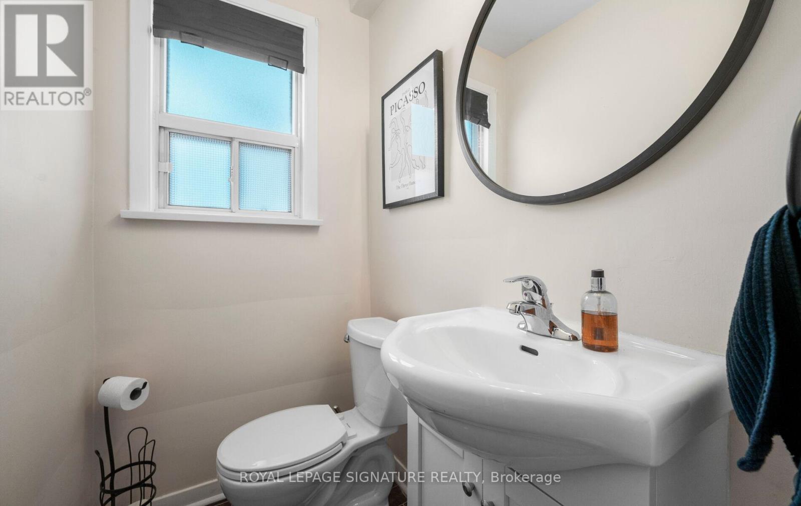 281 Jeffcoat Drive, Toronto, Ontario  M9W 3E4 - Photo 5 - W12783984