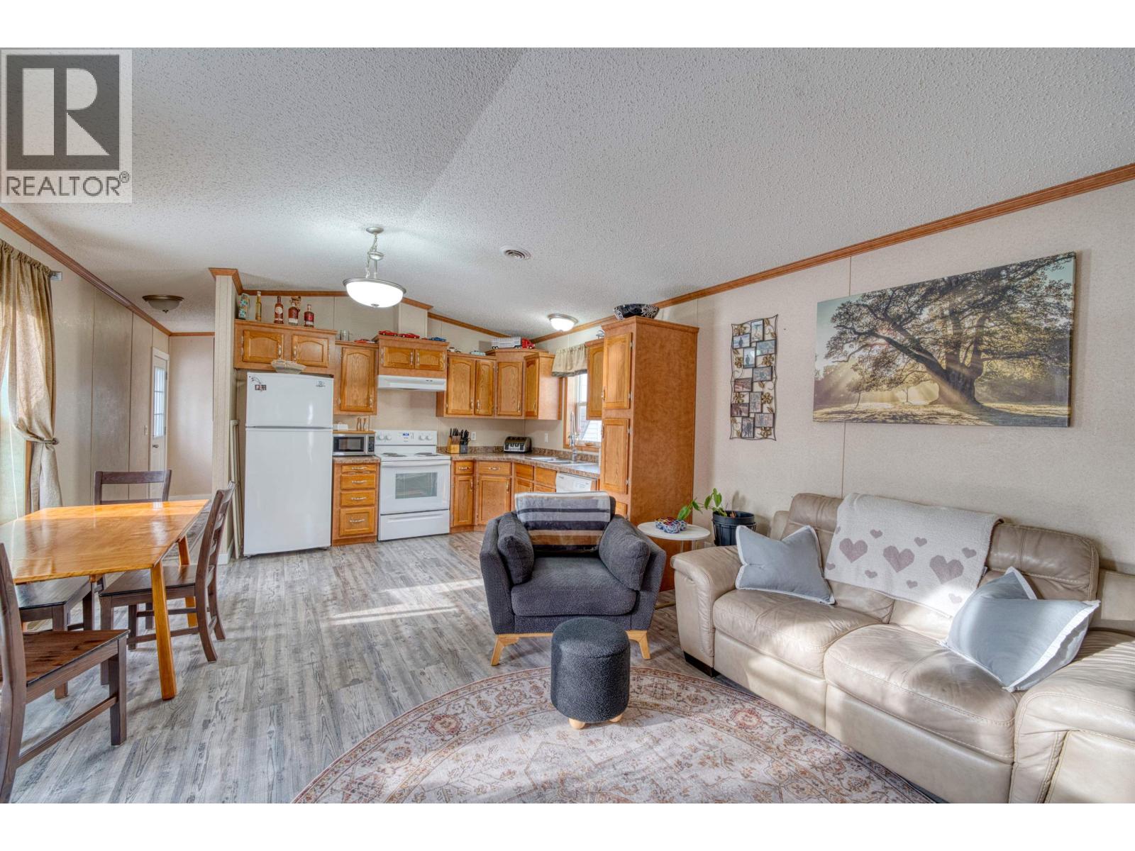 9004 76 Street, Fort St. John, British Columbia  V1J 2Z7 - Photo 5 - R3089380