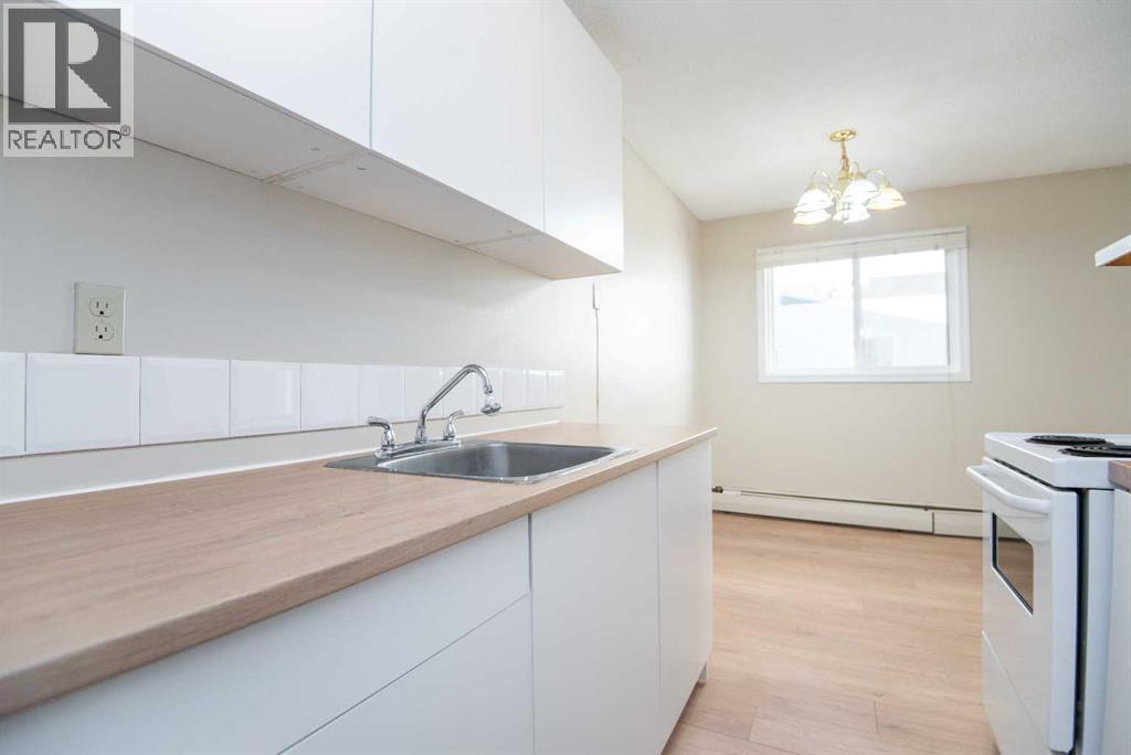 307, 4811 55 Street, Red Deer, Alberta  T4N 2J2 - Photo 5 - A2285954