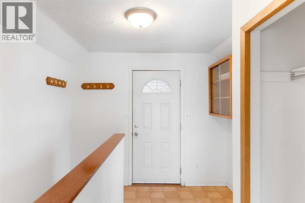 4829 54 Street, Olds, Alberta  T4H 1G3 - Photo 5 - A2285667