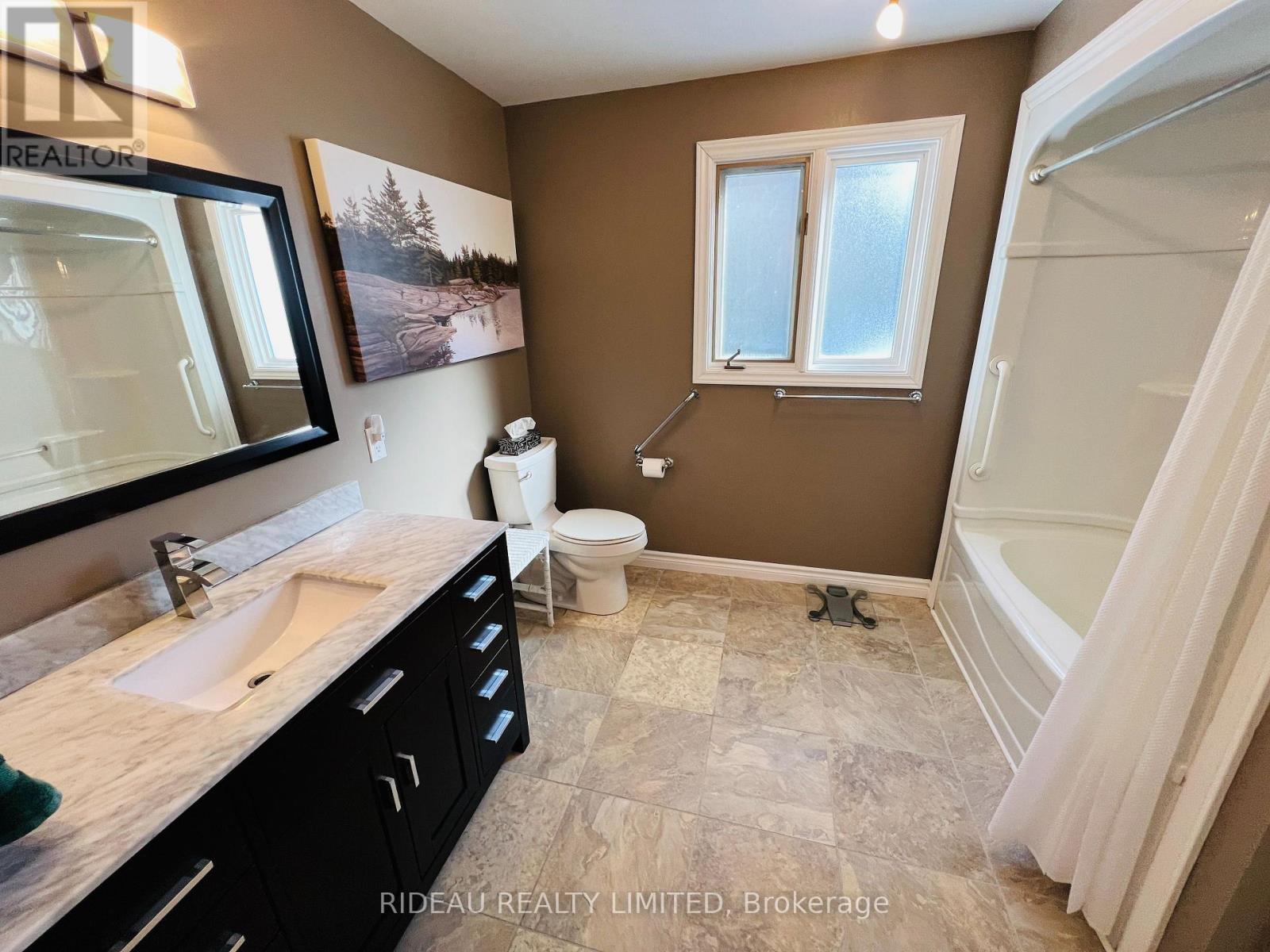 109 Perth Street, Rideau Lakes, Ontario  K0G 1E0 - Photo 23 - X12784120