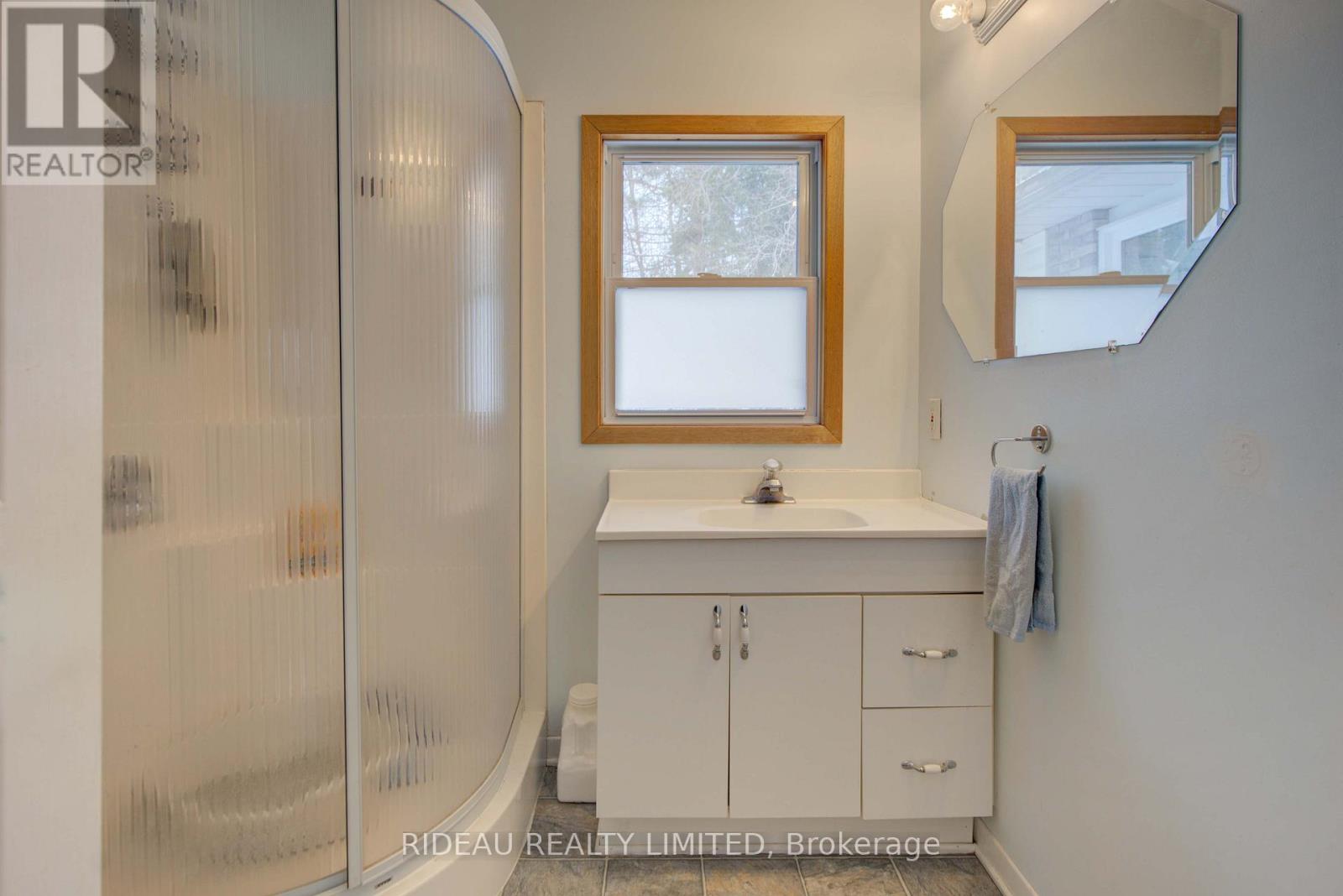 109 Perth Street, Rideau Lakes, Ontario  K0G 1E0 - Photo 27 - X12784120