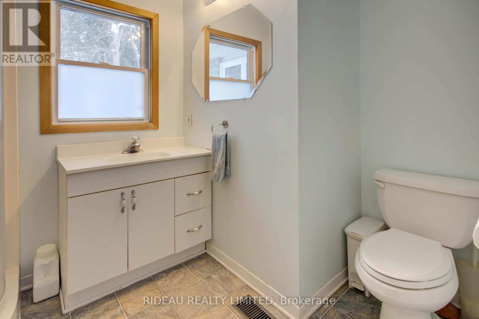 109 Perth Street, Rideau Lakes, Ontario  K0G 1E0 - Photo 28 - X12784120