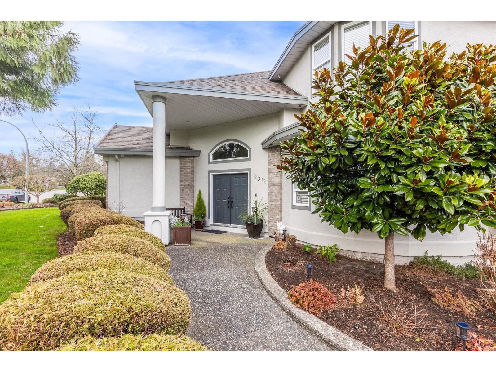 9012 162a Street, Surrey, British Columbia  V4N 3L6 - Photo 4 - R3087336