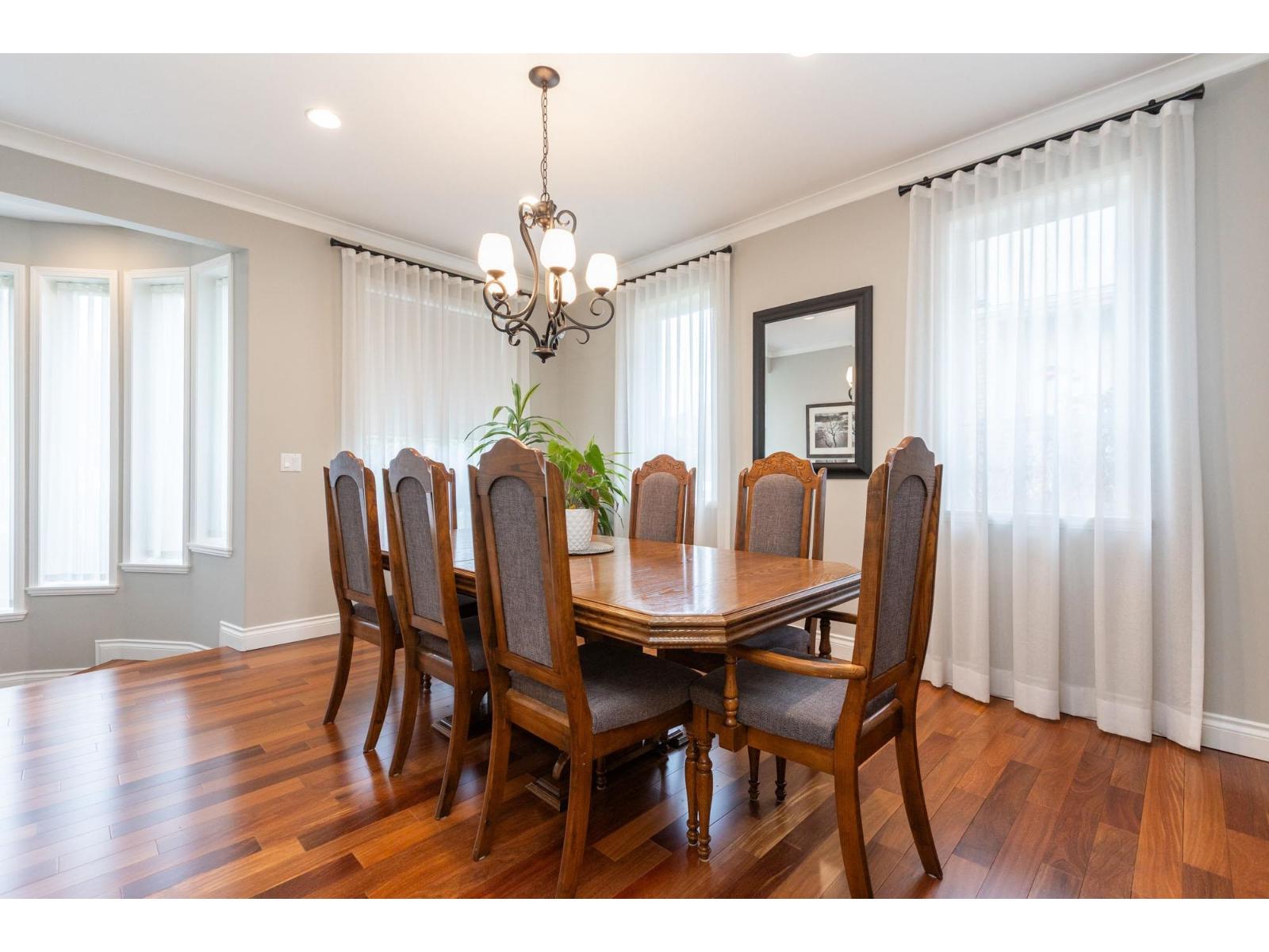 9012 162a Street, Surrey, British Columbia  V4N 3L6 - Photo 8 - R3087336