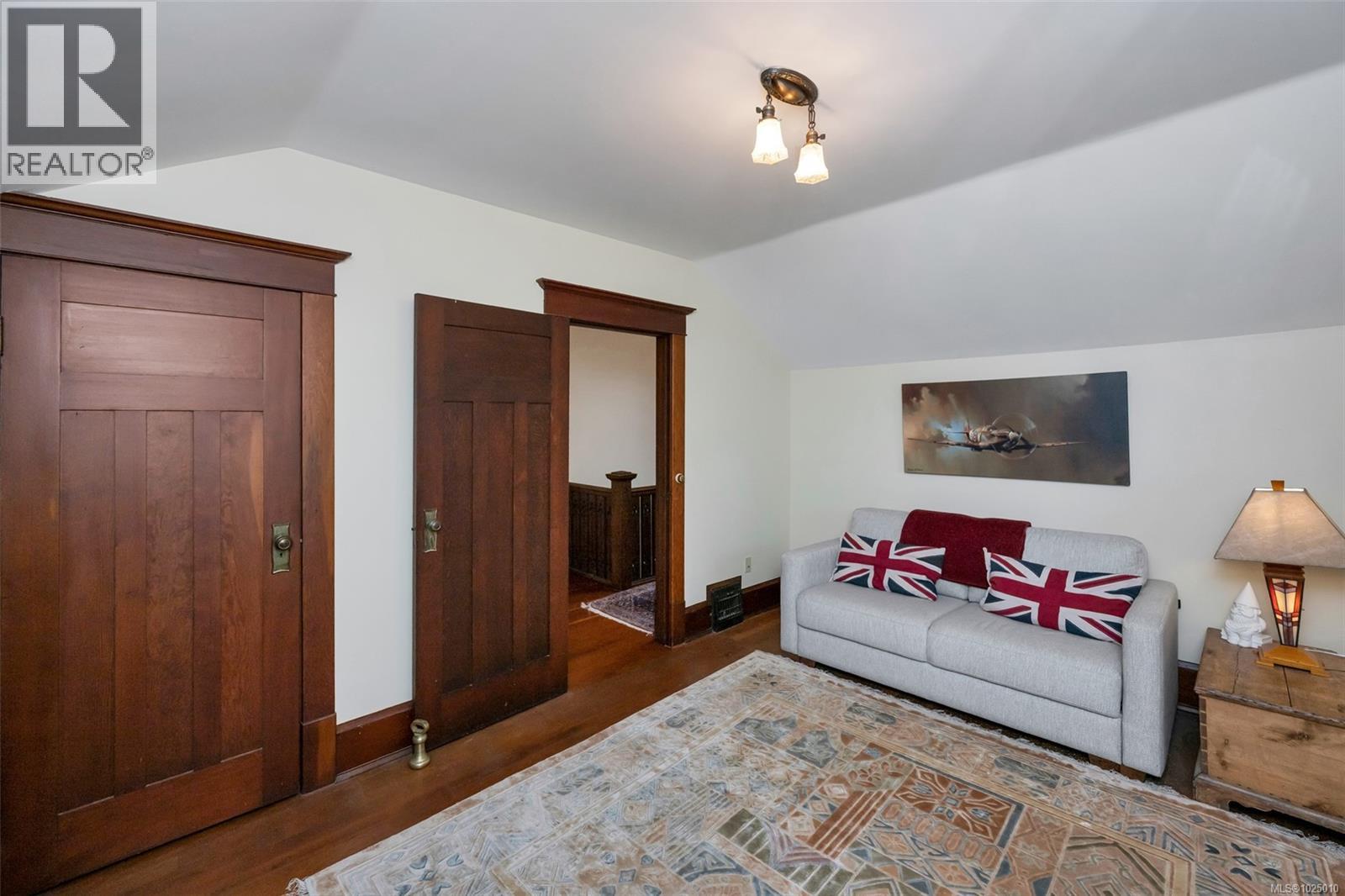 2753 Cavendish Ave, Oak Bay, British Columbia  V8R 2G7 - Photo 42 - 1025010