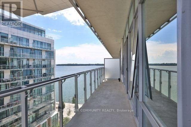 918 - 29 Queens Quay E, Toronto, Ontario  M5E 0A4 - Photo 2 - C12784076