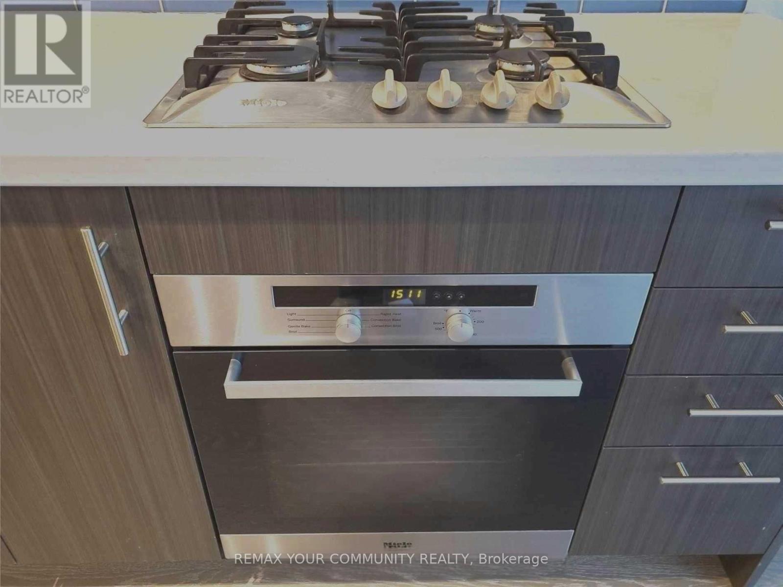 918 - 29 Queens Quay E, Toronto, Ontario  M5E 0A4 - Photo 6 - C12784076