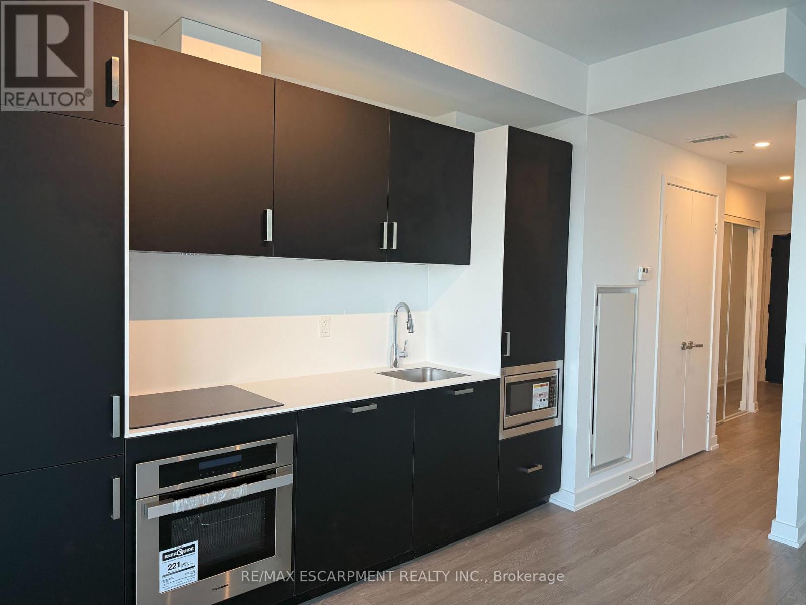 5601 - 88 Queen Street E, Toronto, Ontario  M8Z 0A7 - Photo 10 - C12784200