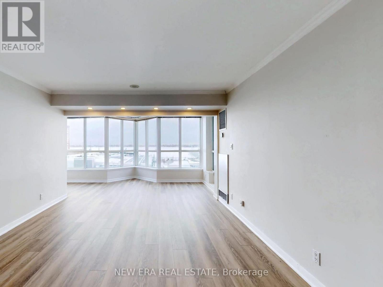 808 - 228 Queens Quay W, Toronto, Ontario  M5J 2X1 - Photo 10 - C12784252