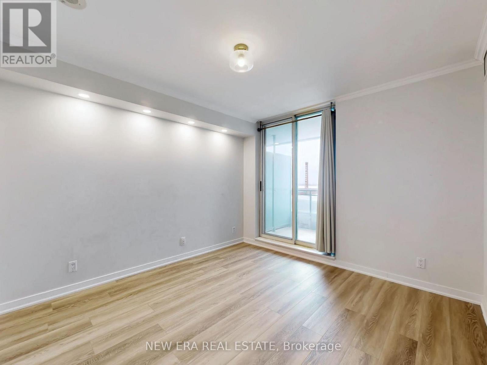 808 - 228 Queens Quay W, Toronto, Ontario  M5J 2X1 - Photo 19 - C12784252