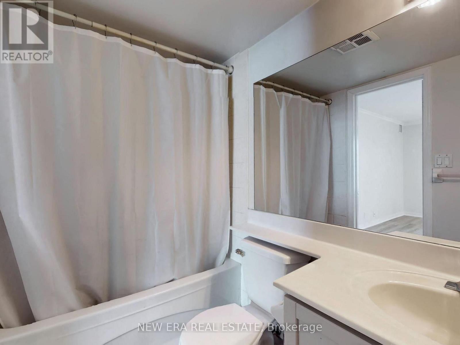 808 - 228 Queens Quay W, Toronto, Ontario  M5J 2X1 - Photo 23 - C12784252