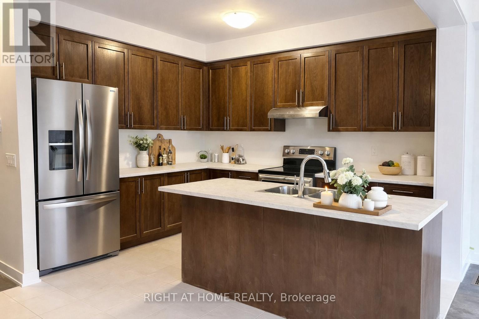 1101 Thompson Drive, Oshawa, Ontario  L1L 0V5 - Photo 2 - E12784088