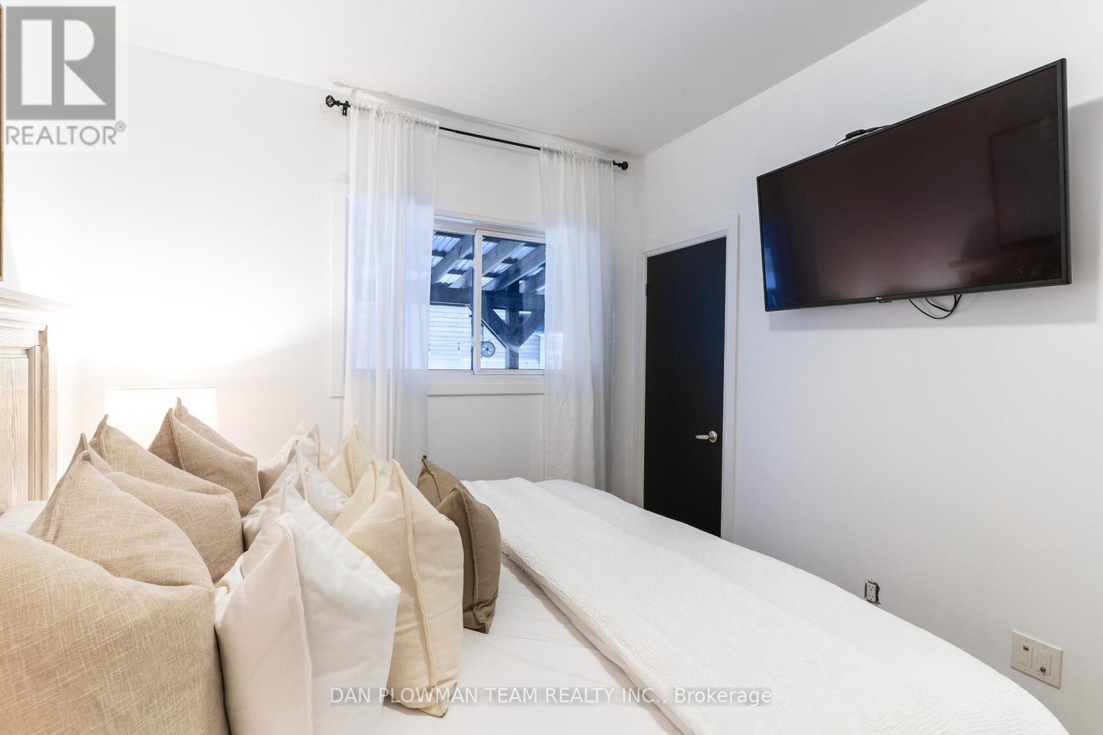 929 Dublin Street, Whitby, Ontario  L1N 1Y9 - Photo 13 - E12784152