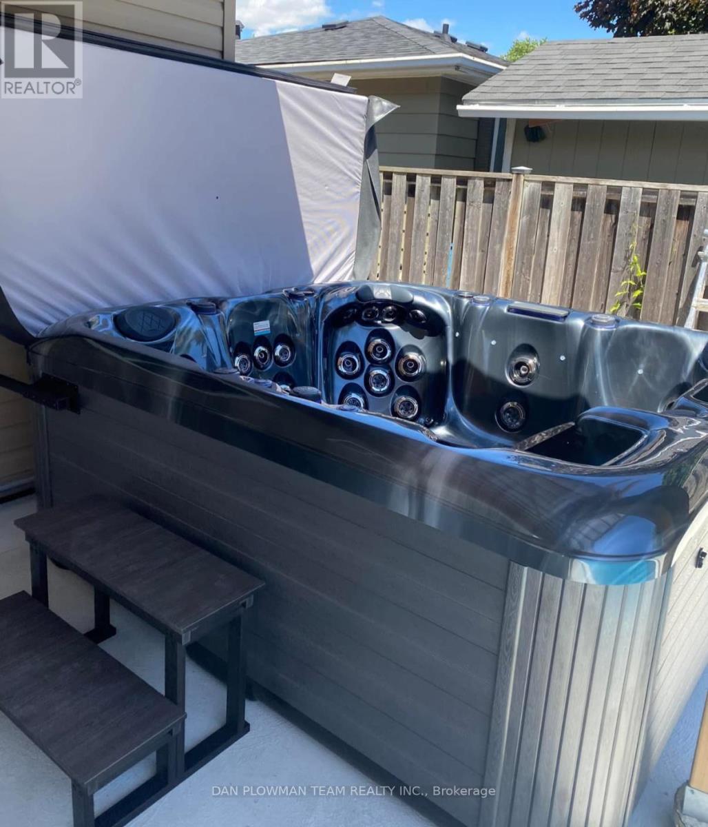 929 Dublin Street, Whitby, Ontario  L1N 1Y9 - Photo 34 - E12784152