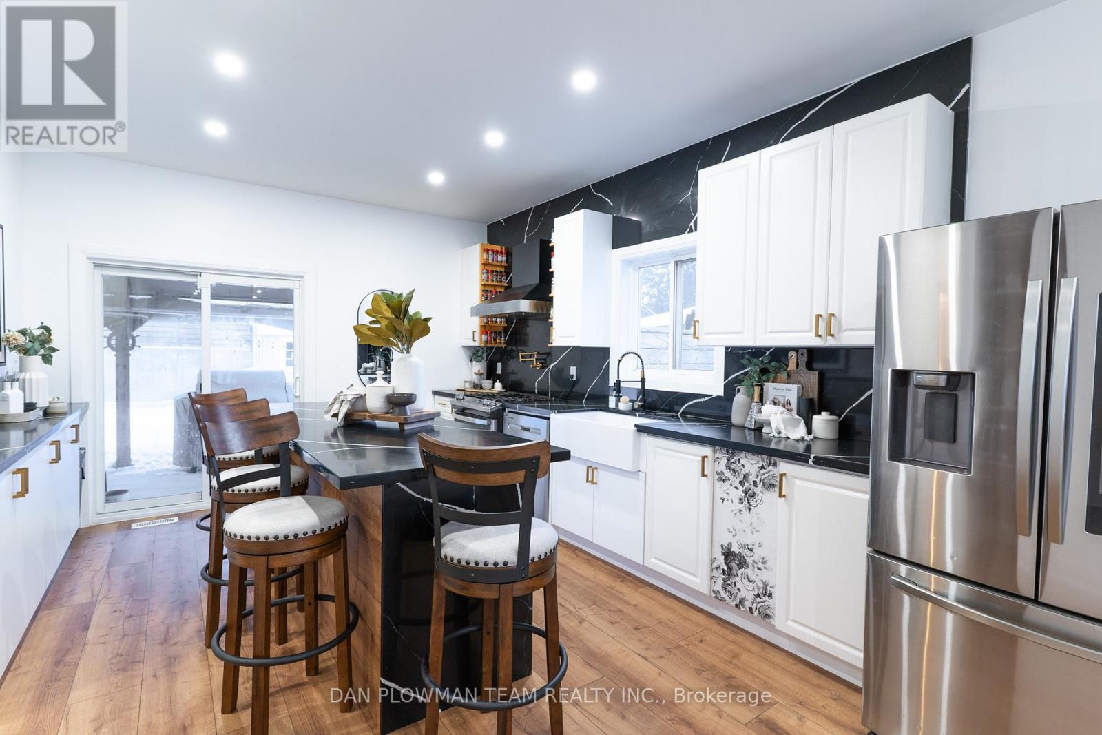 929 Dublin Street, Whitby, Ontario  L1N 1Y9 - Photo 8 - E12784152