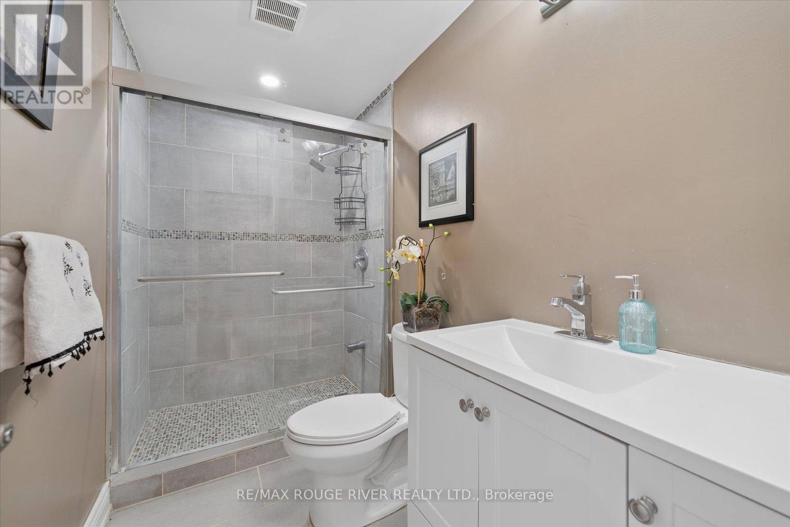 10 Coyle Street, Ajax, Ontario  L1T 0A2 - Photo 48 - E12784168