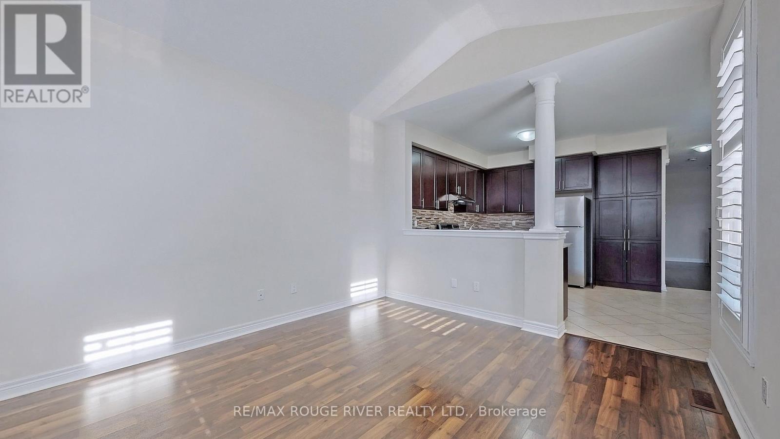 1022 Byron Street N, Whitby, Ontario  L1N 0E5 - Photo 5 - E12784280