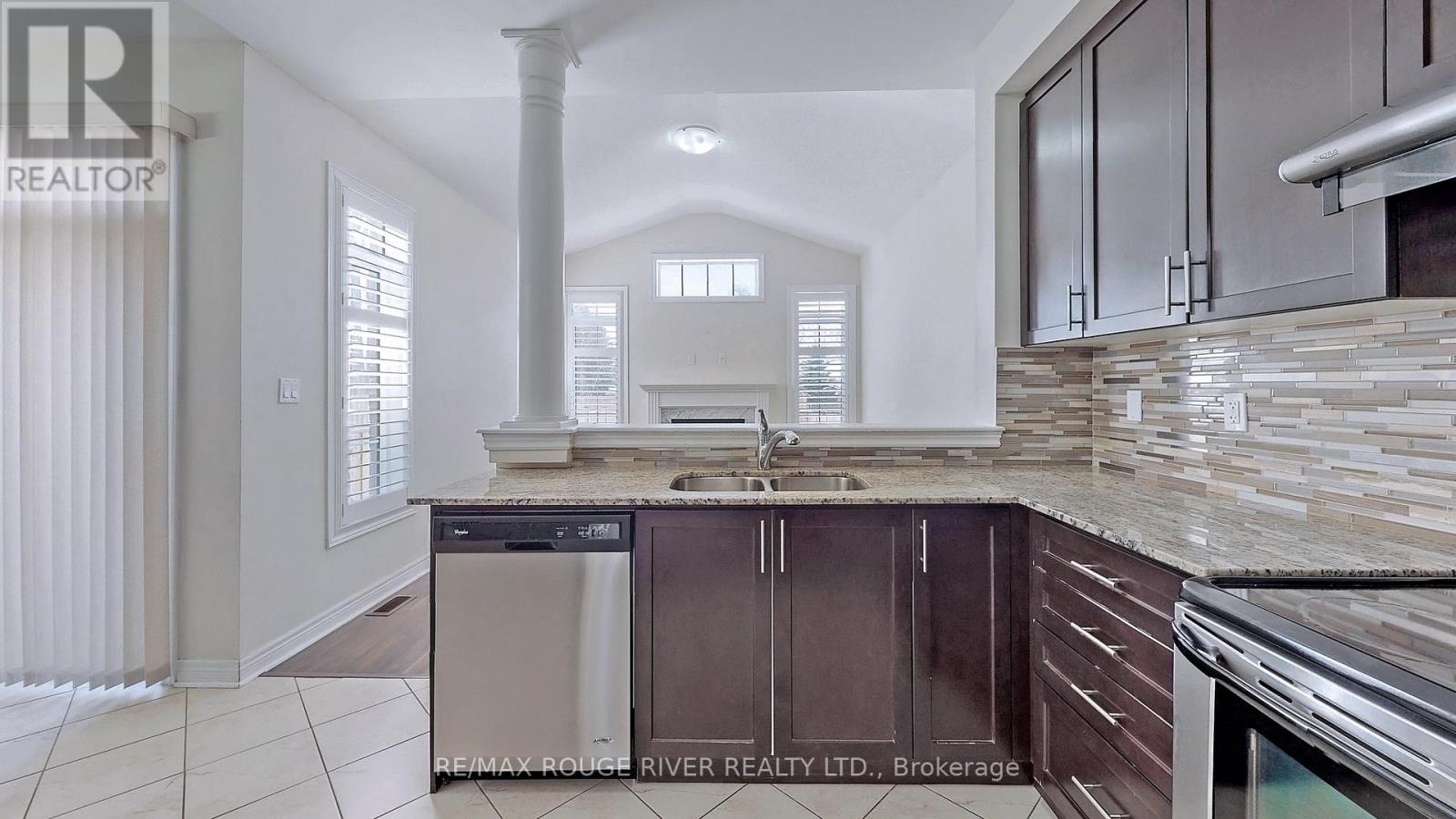 1022 Byron Street N, Whitby, Ontario  L1N 0E5 - Photo 9 - E12784280