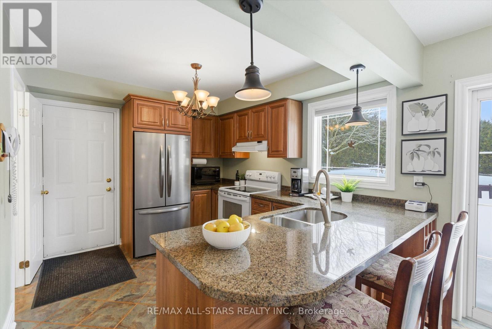 8 Colonel Sharpe Crescent, Uxbridge, Ontario  L9P 1T6 - Photo 12 - N12784230