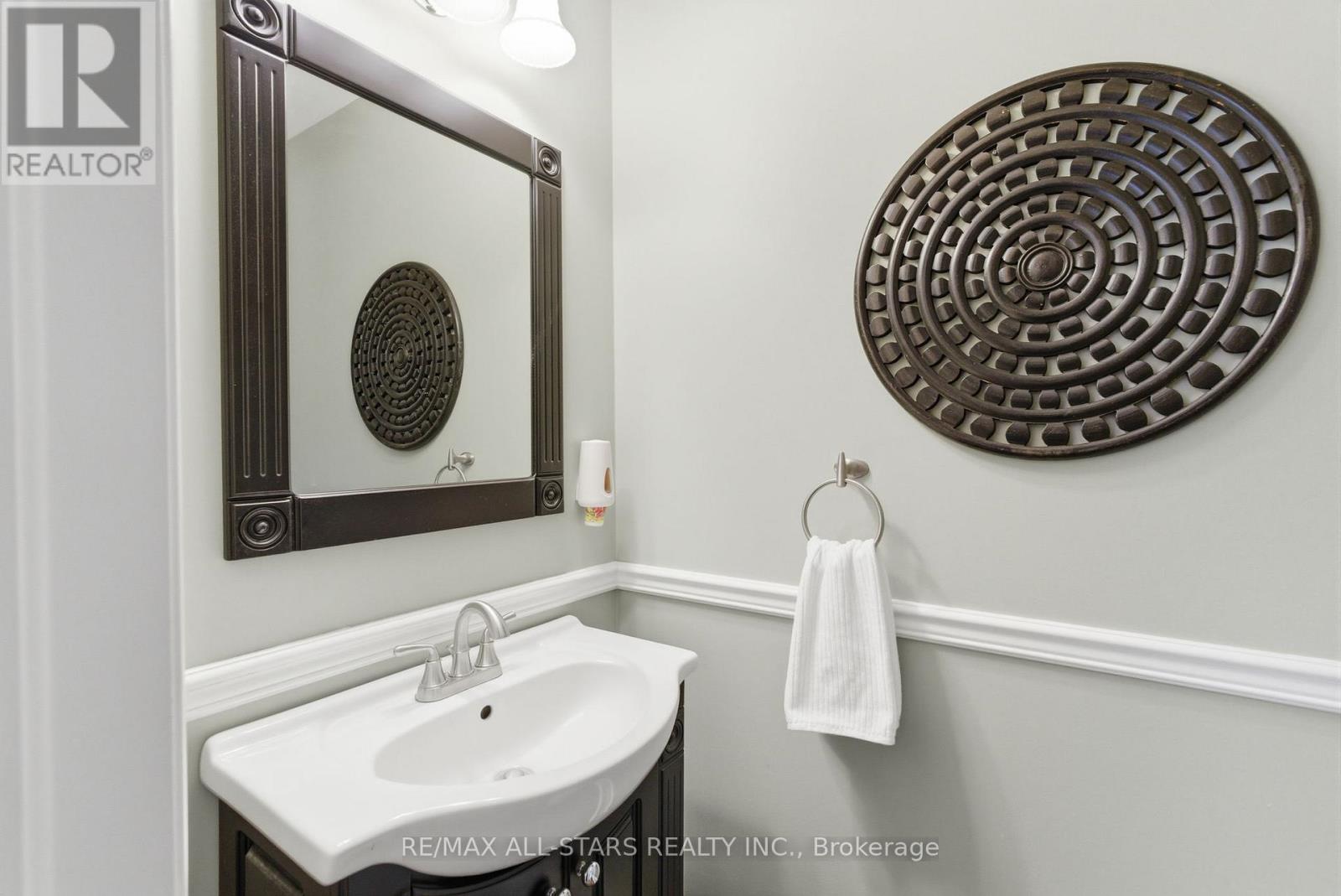 8 Colonel Sharpe Crescent, Uxbridge, Ontario  L9P 1T6 - Photo 15 - N12784230