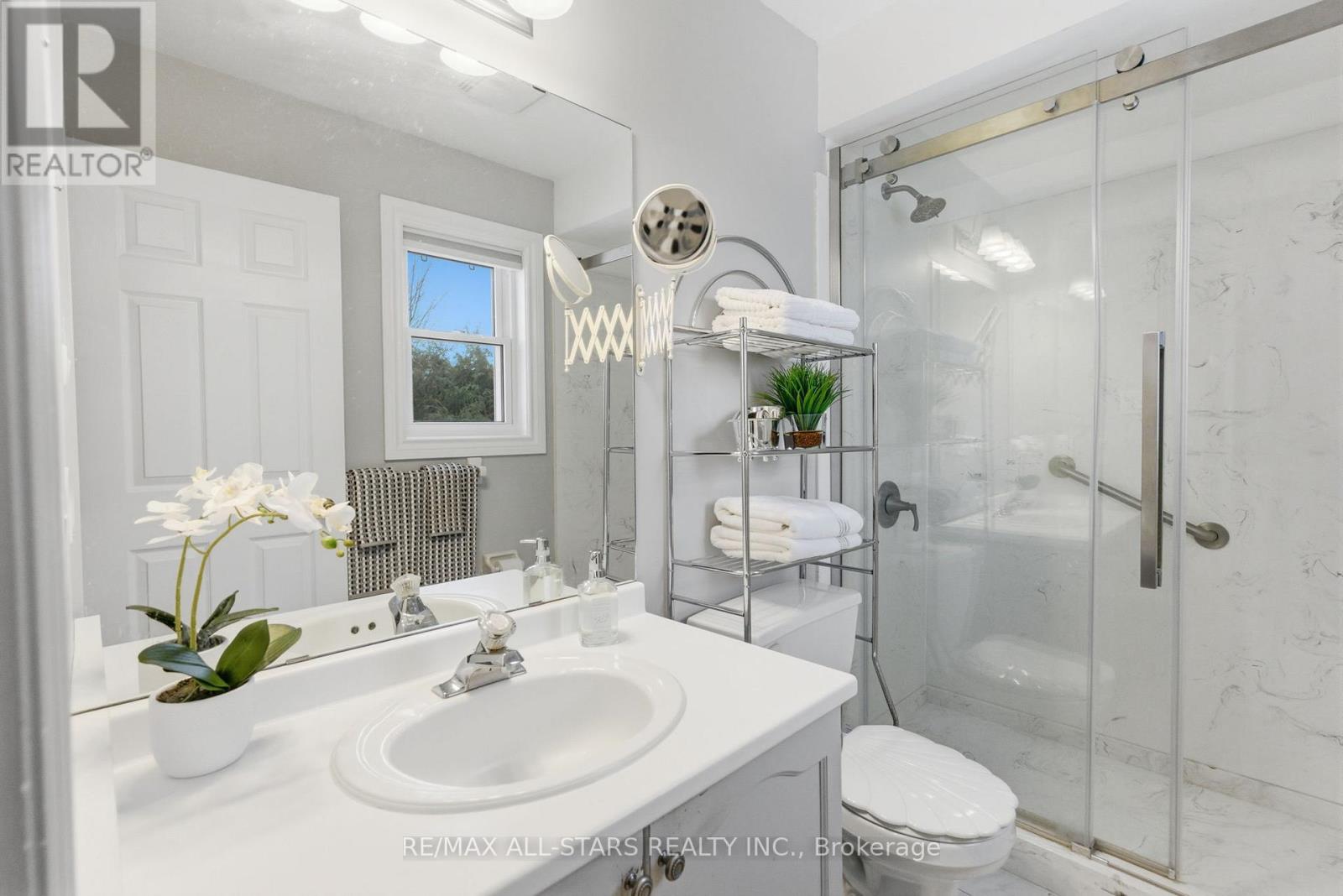 8 Colonel Sharpe Crescent, Uxbridge, Ontario  L9P 1T6 - Photo 31 - N12784230