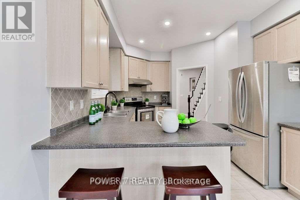 253 Bur Oak Avenue, Markham (Berczy), Ontario  L6C 2L8 - Photo 10 - N12784274