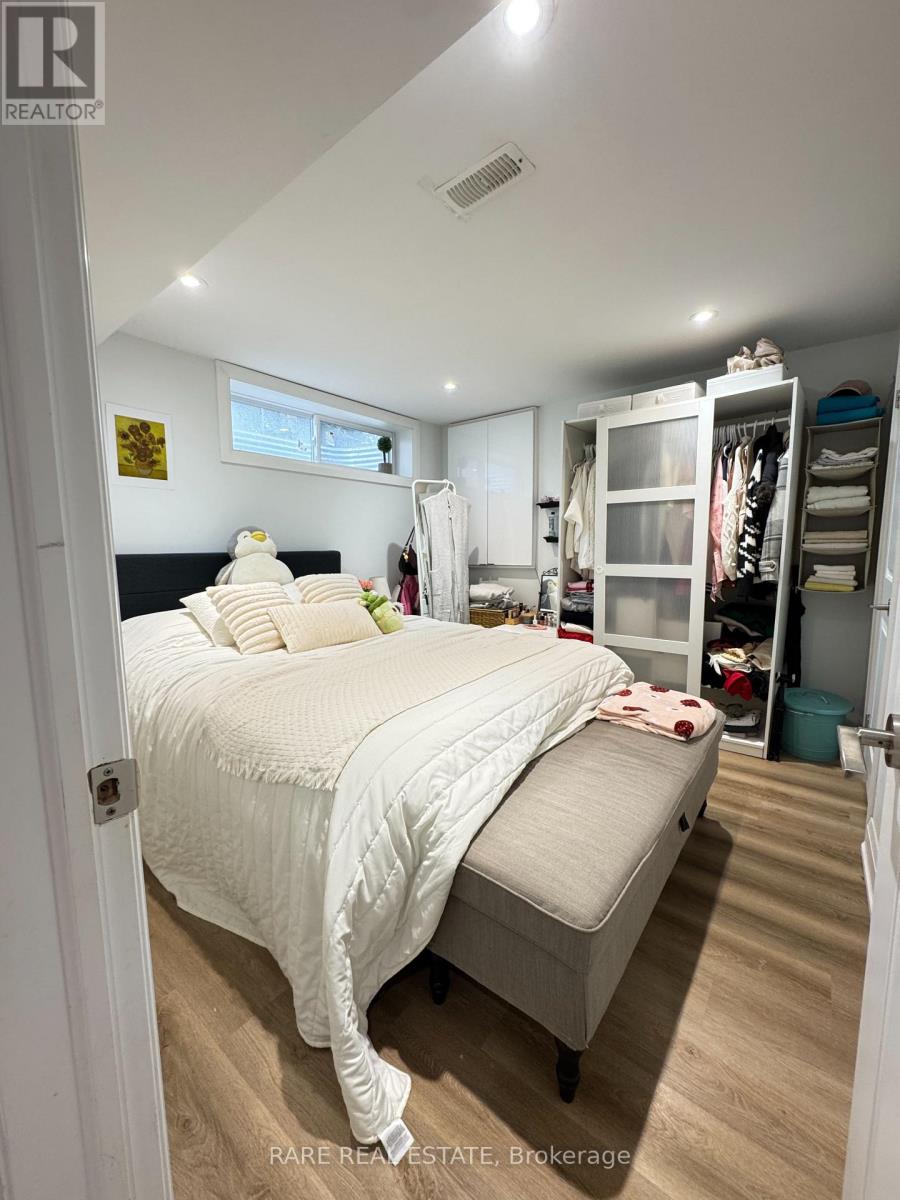 980 Jacarandah Drive, Newmarket (Huron Heights-Leslie Valley), Ontario  L3Y 5K5 - Photo 1 - N12784312