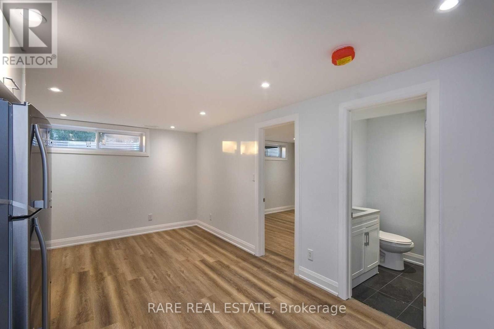 980 Jacarandah Drive, Newmarket (Huron Heights-Leslie Valley), Ontario  L3Y 5K5 - Photo 11 - N12784312