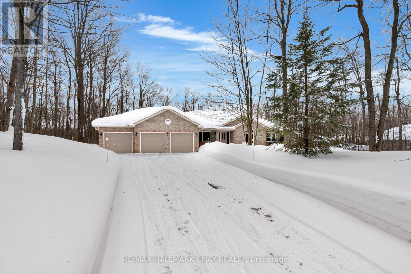29 Maple Ridge Road, Oro-Medonte, Ontario  L0L 2L0 - Photo 2 - S12784104