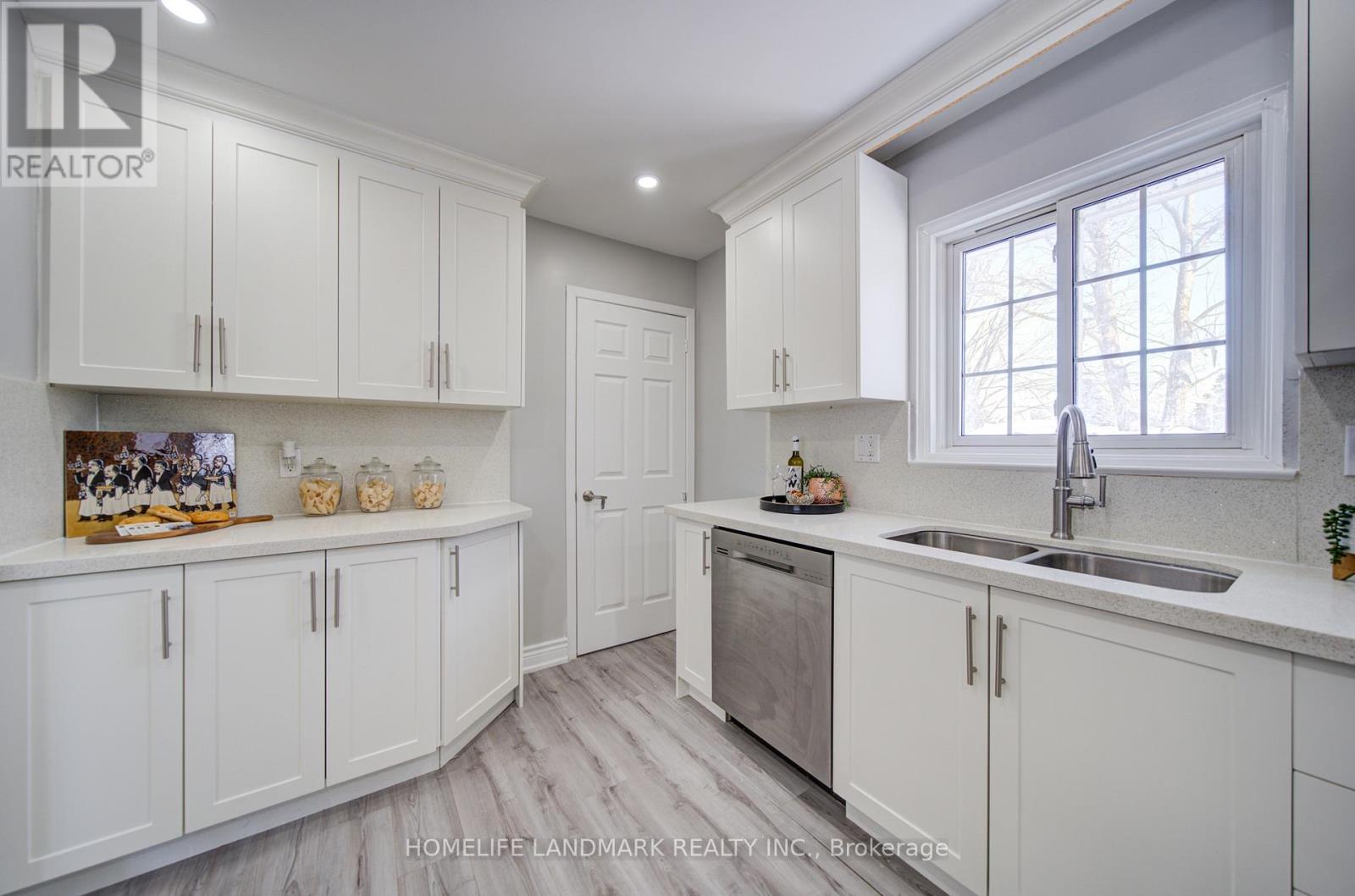 219 Cook St., Barrie (Grove East), Ontario  L4M 4H4 - Photo 17 - S12784206