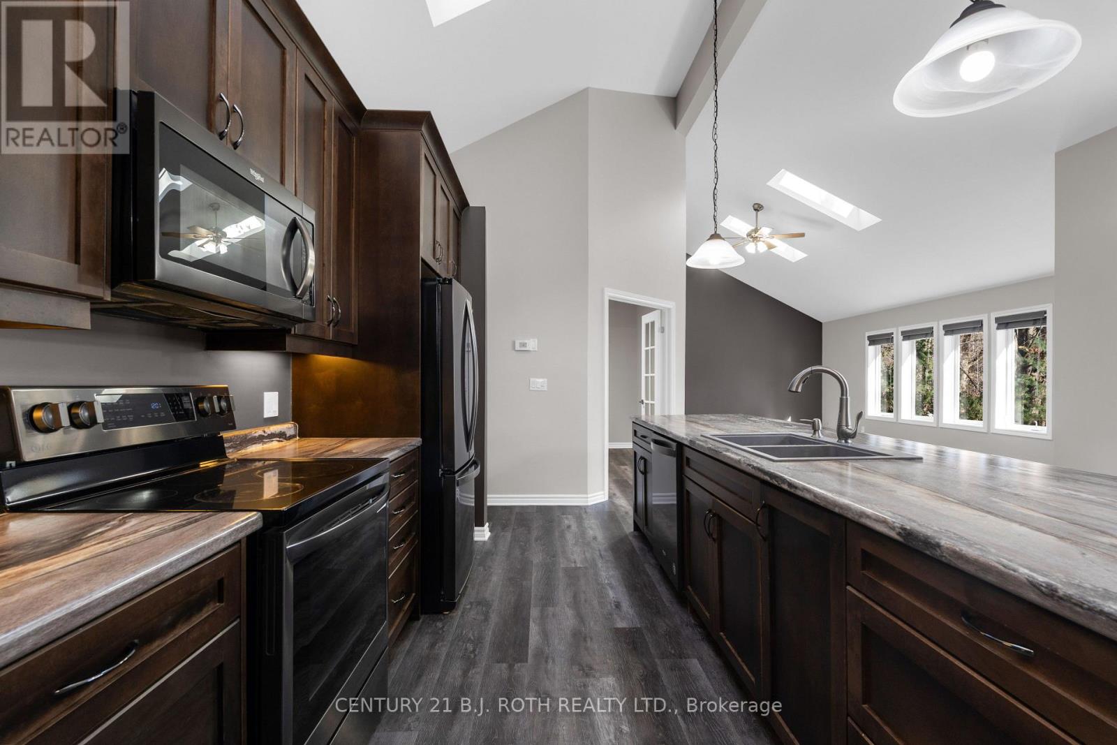 7333 Davy Drive, Ramara, Ontario  L0K 2B0 - Photo 16 - S12784286