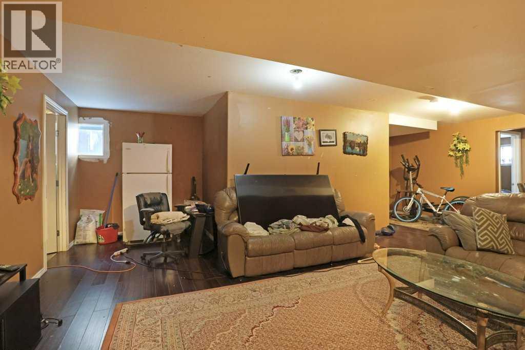 1620 2nd Avenue E, Brooks, Alberta  T1R 1K3 - Photo 30 - A2285852