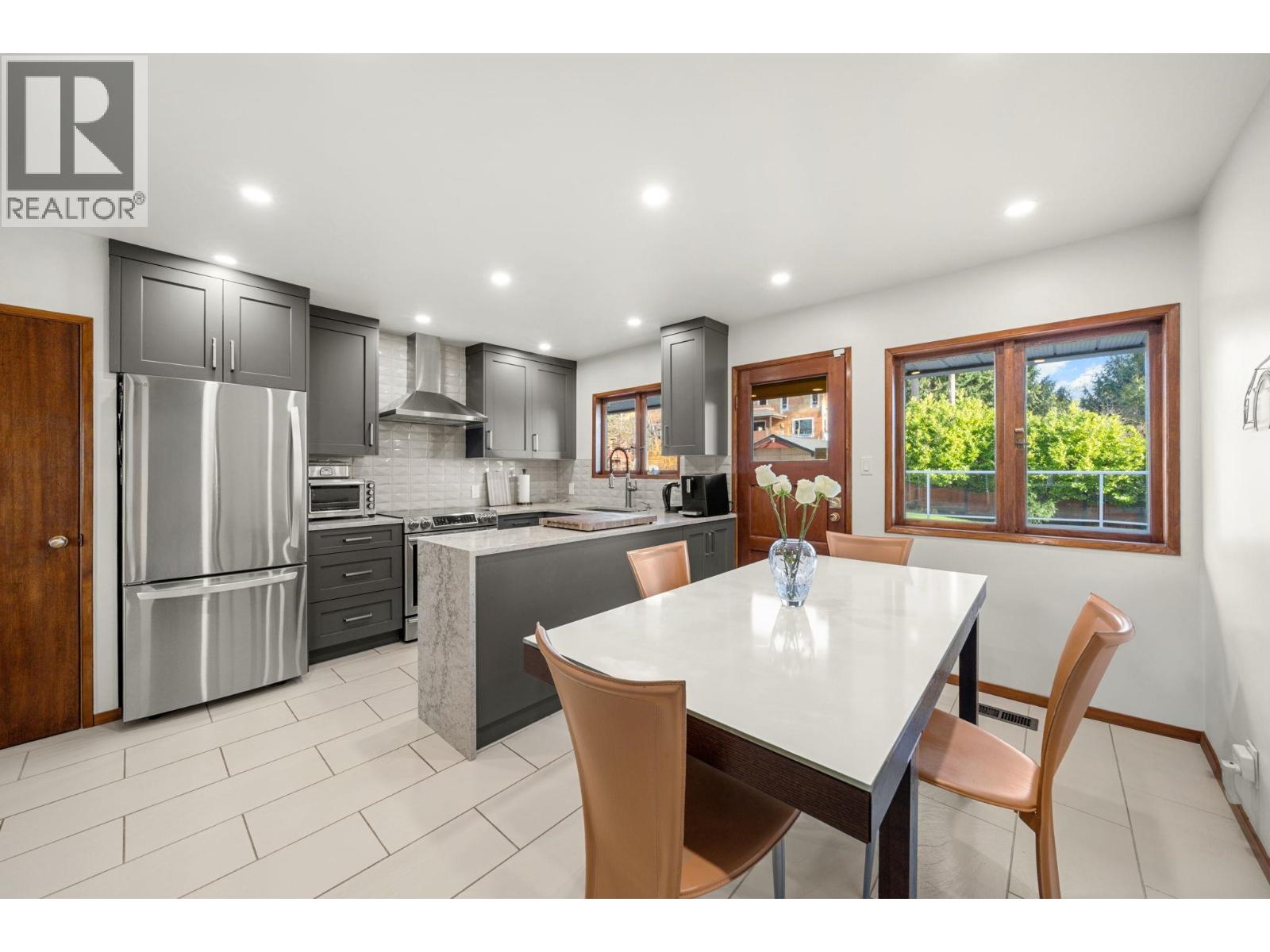 7656 Mckay Avenue, Burnaby, British Columbia  V5J 3T1 - Photo 14 - R3088467