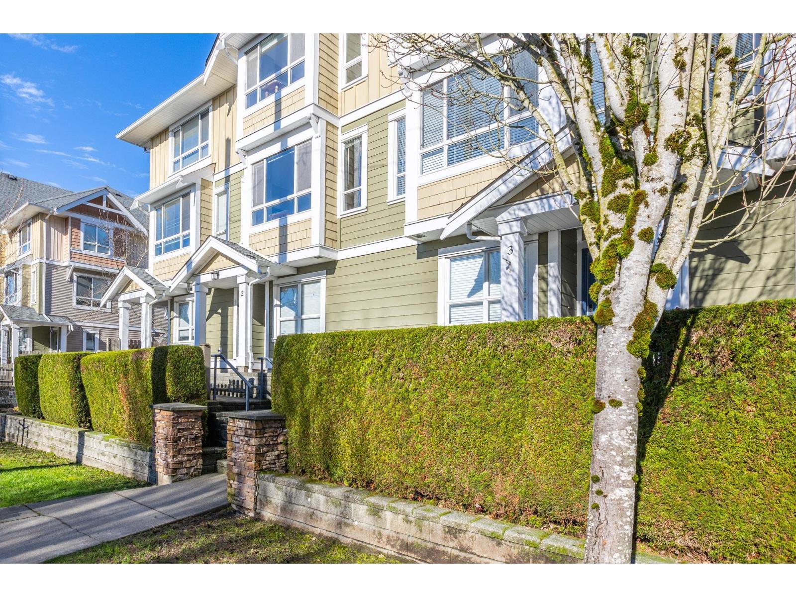 2 20159 68 Avenue, Langley, British Columbia  V2Y 3H9 - Photo 2 - R3088794