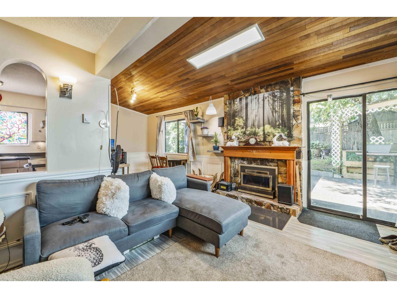 7385 129 Street, Surrey, British Columbia  V3W 7B8 - Photo 6 - R3089010